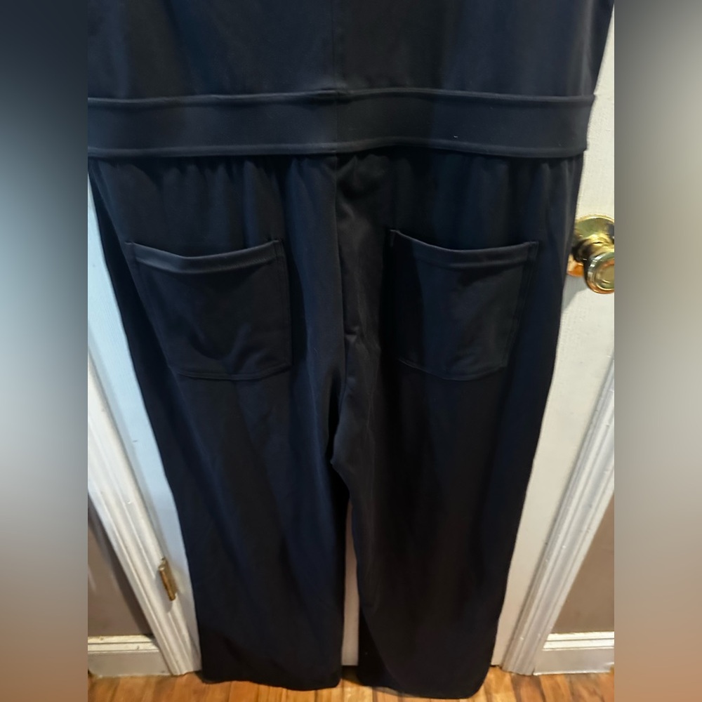 NWT Halara Xl Black Sleeveless Keyhole Jumpsuit Pockets Buttons Work - Picture 6 of 9
